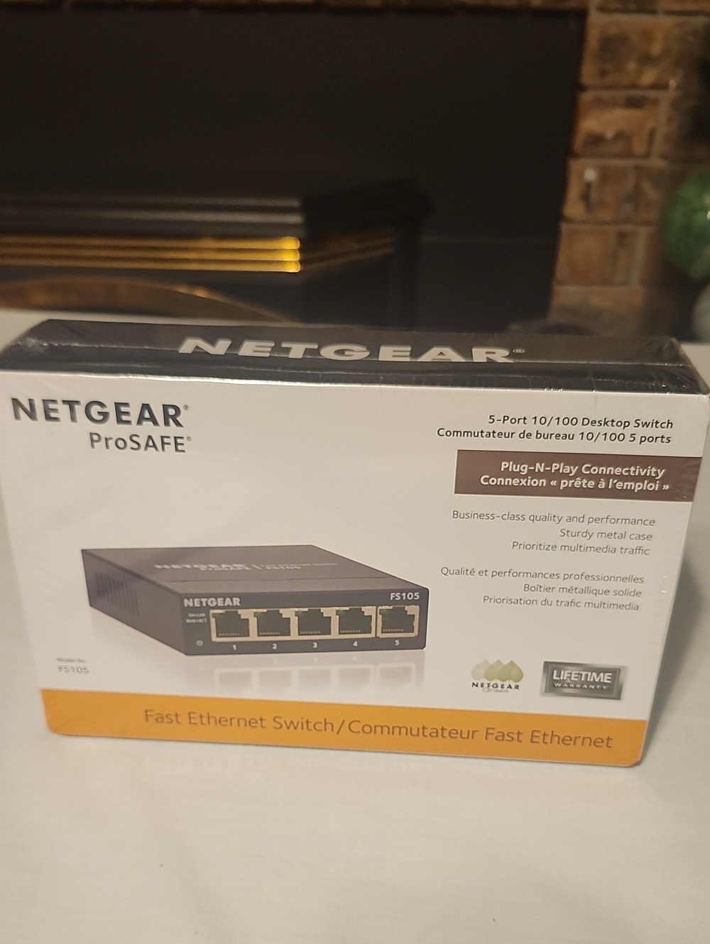 NETGEAR ProSAFE 5-Port 10/100 Desktop Switch In Original Box New Unopened FS105